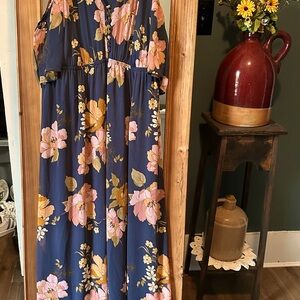 Flowy cold shoulder maxi dress